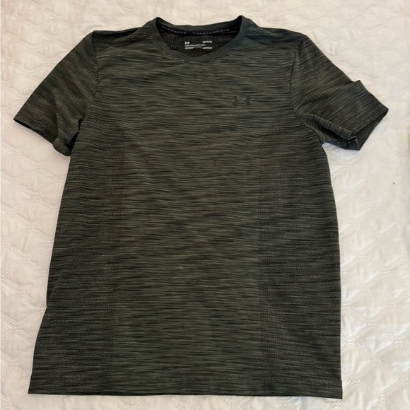 Under Armour Black Heather Short Sleeve Heat Gear Crew Mens L.  NWOT - Picture 1 of 5